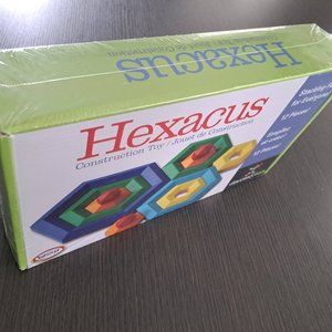 Discovery Toys Hexacus 12-piece set